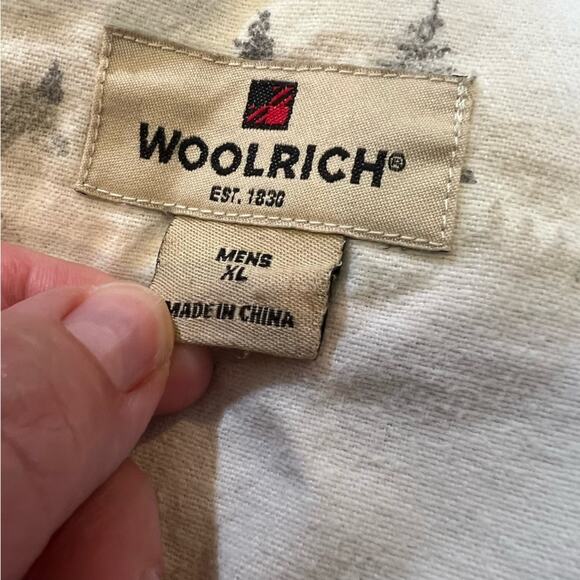 Woolrich Men’s Button Down Wild Horses Flannel size XL Off white and brown - Picture 3 of 14